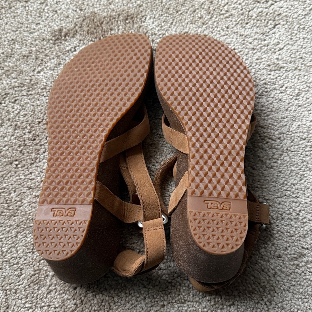 NWOT Teva wedge sandals - Picture 3 of 5
